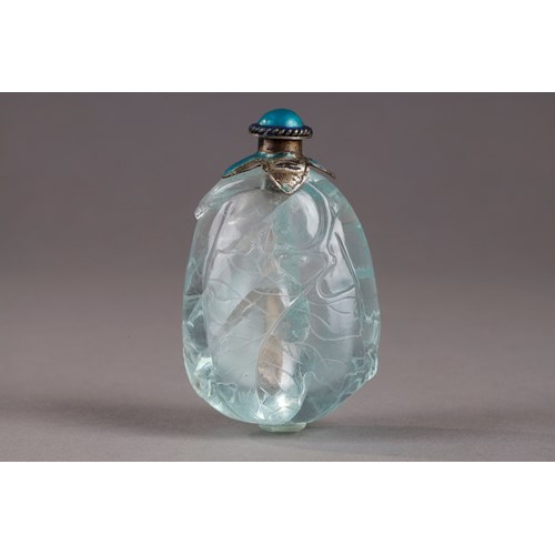 Aquamarine snuff bottle in the shape of fruit - China 19th century